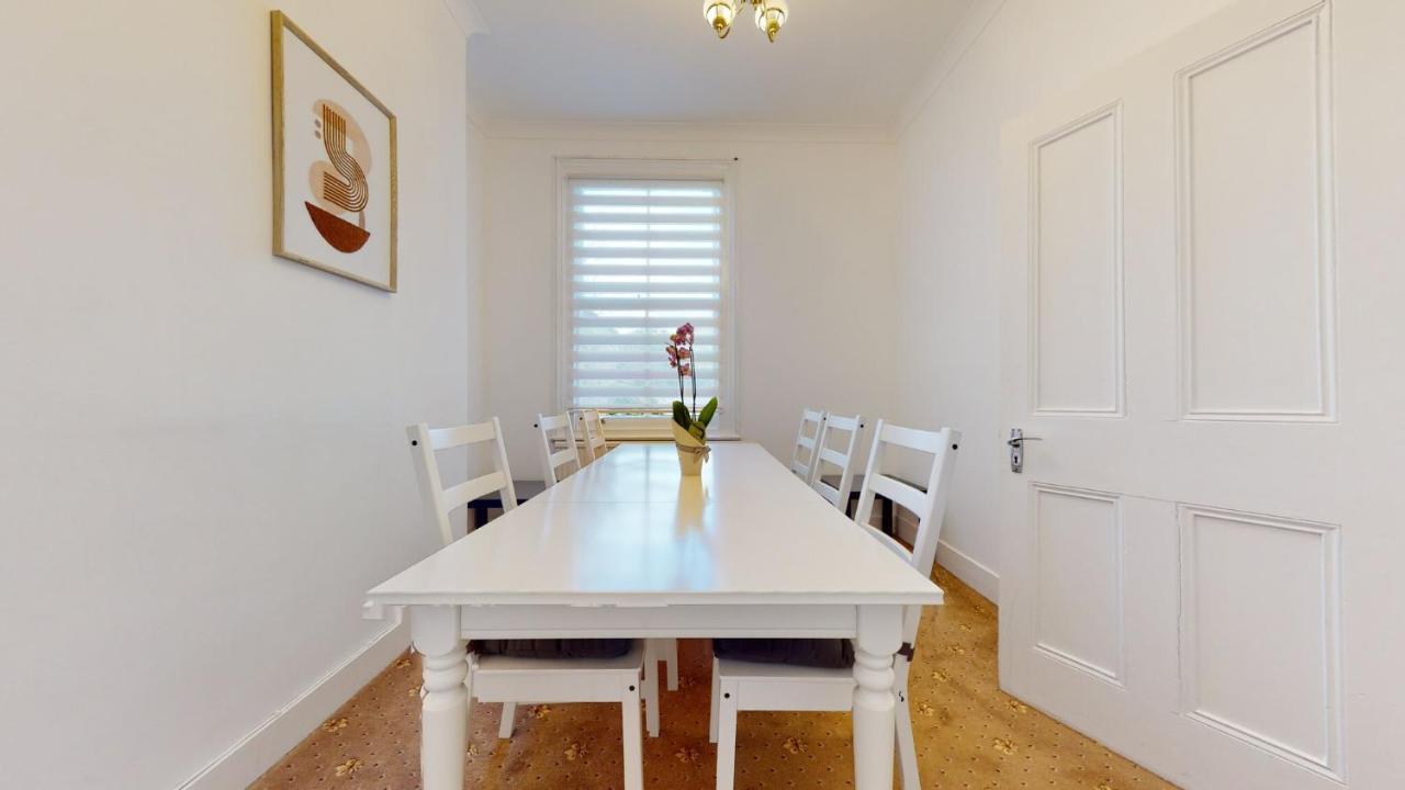 Cheerful 4 Bedroom Victorian House With Back Courtyard Londra Exterior foto